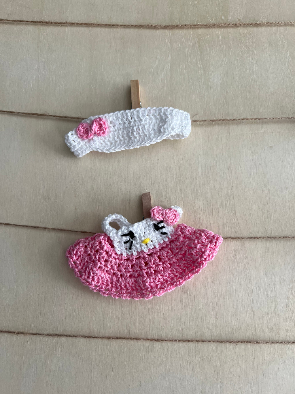 Two piece hello kitty set