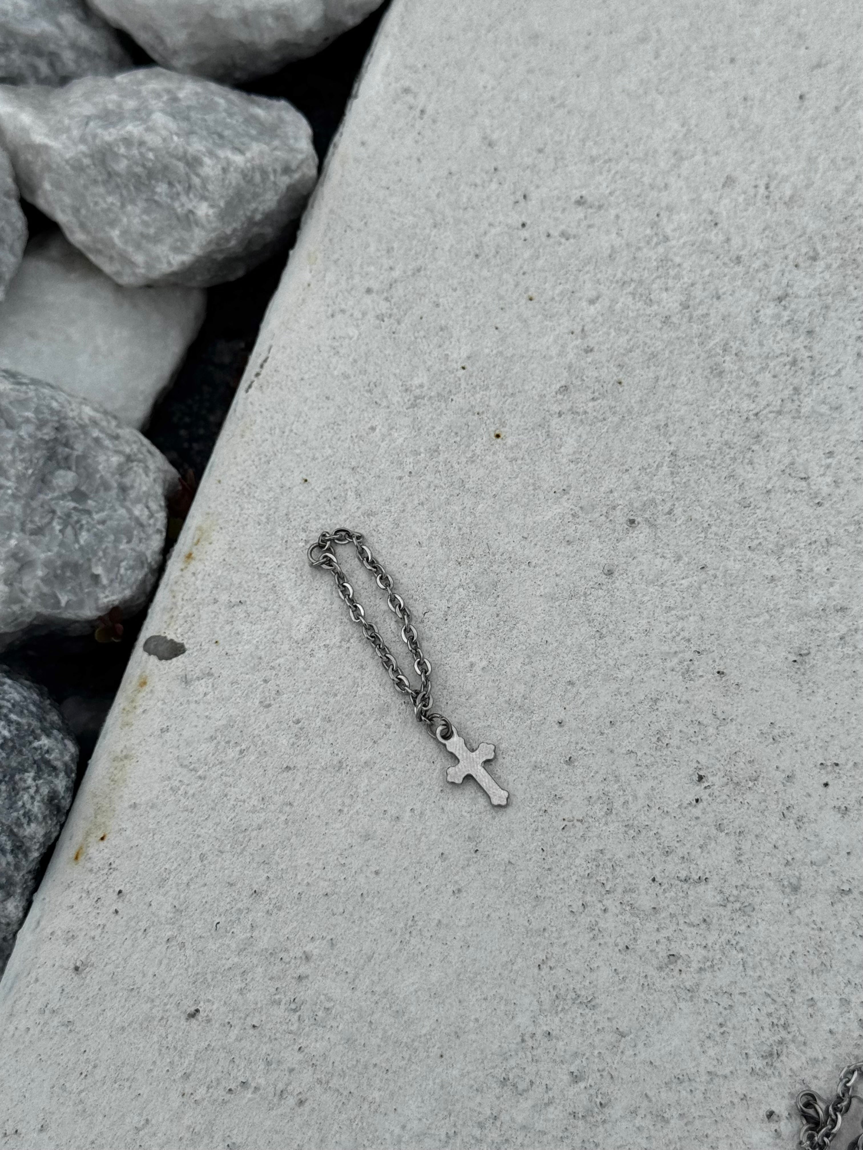 dainty silver cross charm chain ring